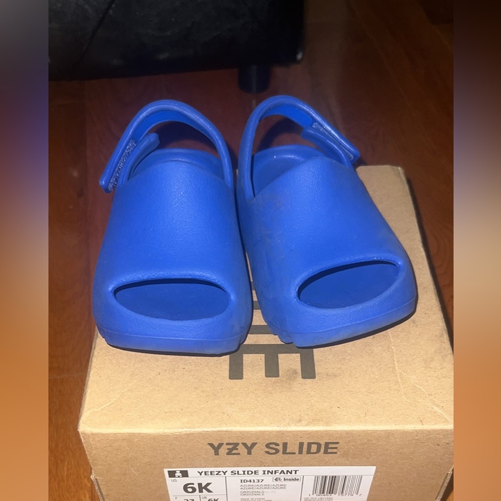 Yeezy Blue Slide Infant Sandals